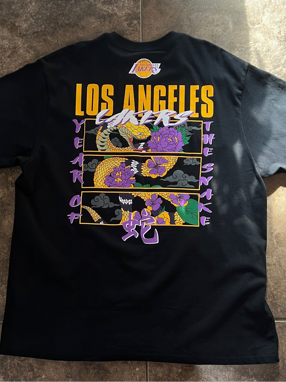 Mitchell & Ness Los Angeles Lakers Year of The Snake Graphic Black T-Shirt 3XL